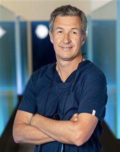 Dr José Nart at the ADI Masterclass